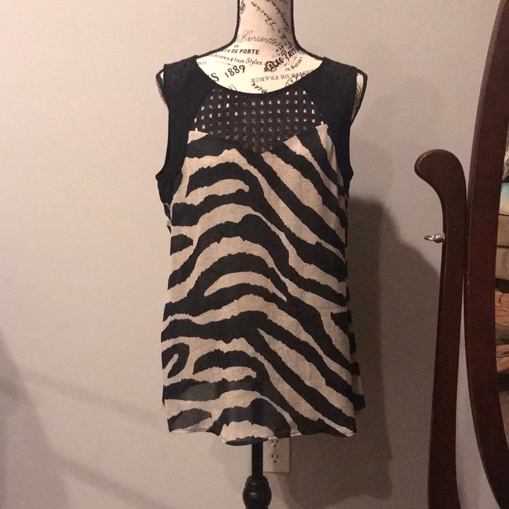 CAbi 5046 Sleeveless Tivoli Animal Print Sz Small